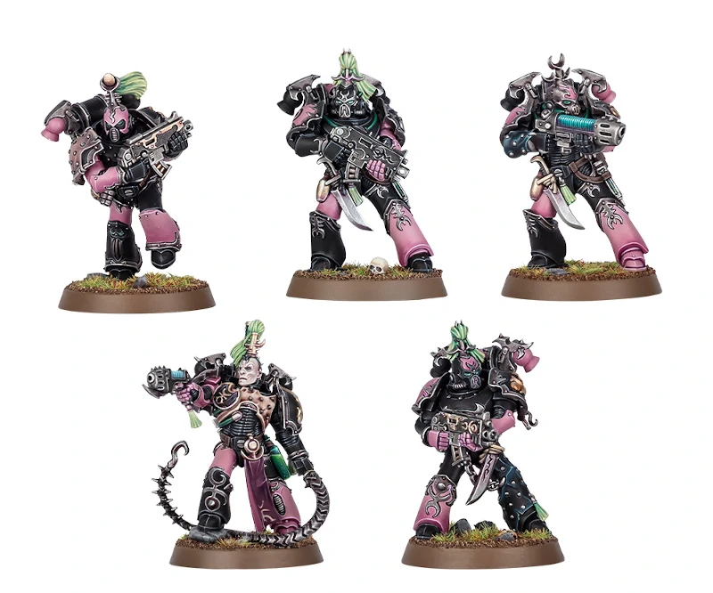 five Emperor's Children Tormentor miniatures painted block and pink and holding boltguns, with a champion holding a lash and power pistol.